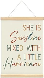 foedor Decoração de quarto de meninas, She is Sunshine Mixed with a Little Hurricane, decoração de berçário, bandeira de parede pendurada em tela para quarto de meninas, quarto, casa, berçário, sala
